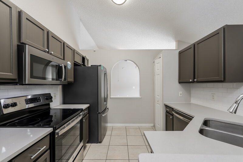1,905/Mo, 6241 Perdita Court Wesley Chapel, FL 33545 Kitchen View