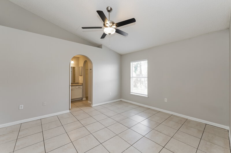 1,905/Mo, 6241 Perdita Court Wesley Chapel, FL 33545 Main Bedroom View