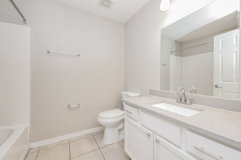 1,905/Mo, 6241 Perdita Court Wesley Chapel, FL 33545 Bathroom View