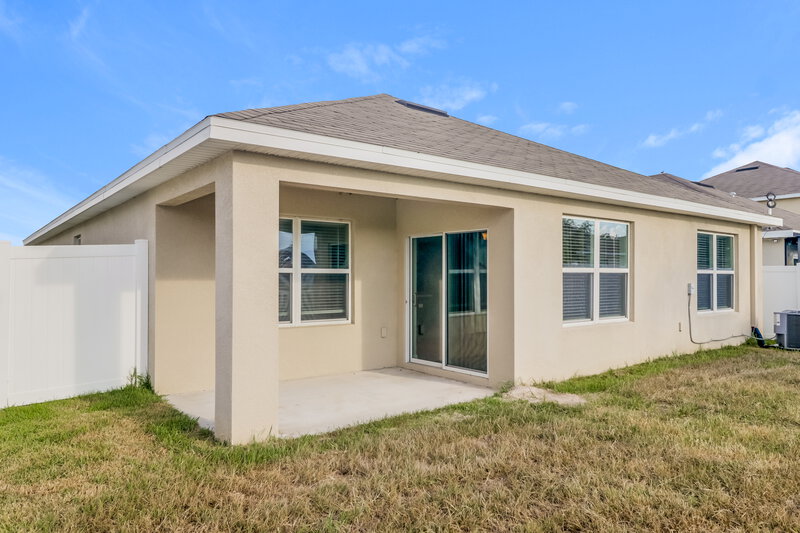1,920/Mo, 586 Hartford Heights St Spring Hill, FL 34609 Rear View 2