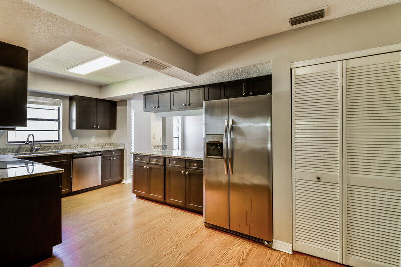 2,000/Mo, 8030 Gabriel Dr Port Richey, FL 34668 Kitchen View