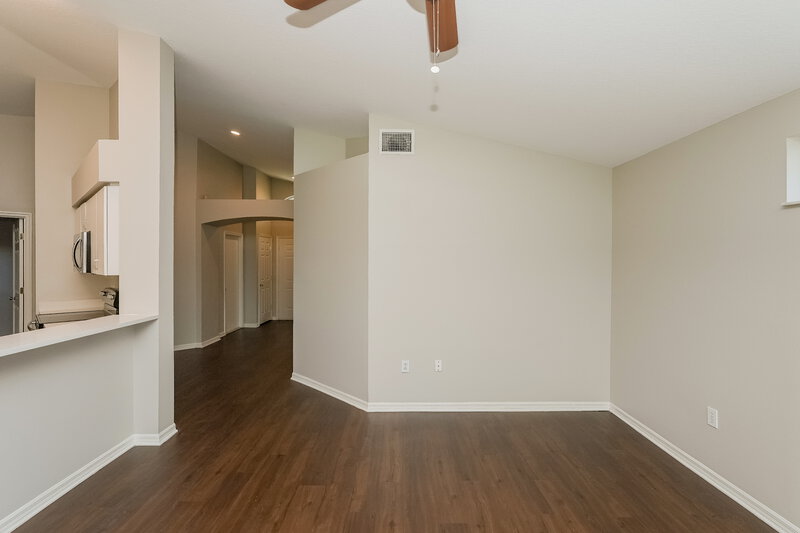 2,225/Mo, 10724 Deepbrook Dr Riverview, FL 33569 Living Room View 2
