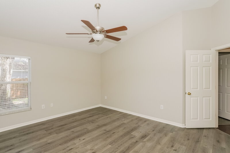2,225/Mo, 10724 Deepbrook Dr Riverview, FL 33569 Main Bedroom View 2