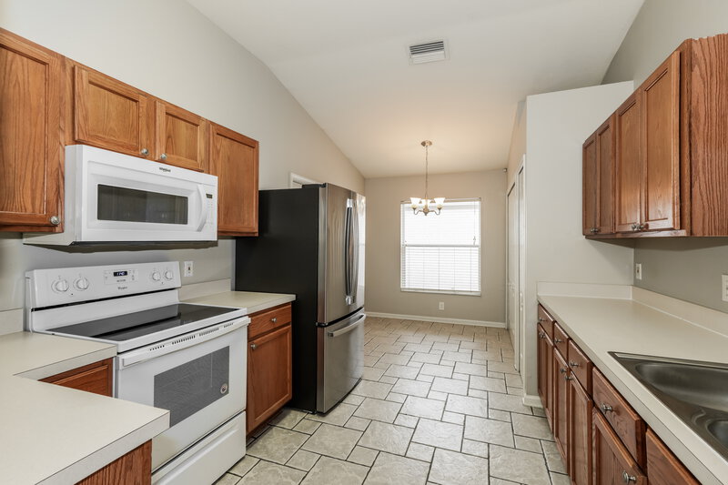 2,085/Mo, 13116 Early Run Ln Riverview, FL 33578 Kitchen View