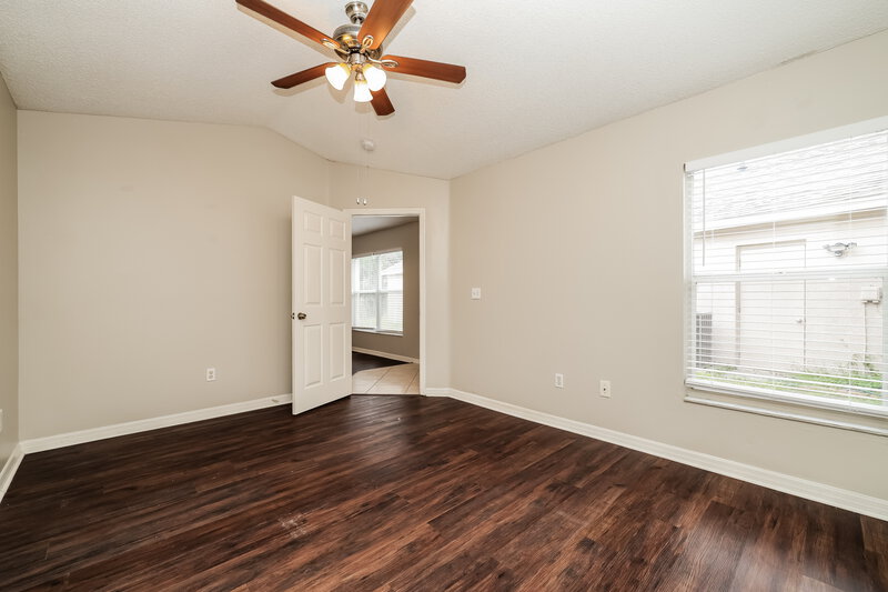 2,160/Mo, 6713 Summer Cove Dr Riverview, FL 33578 Main Bedroom View 2