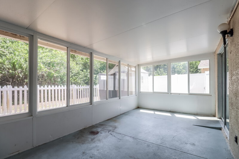 2,135/Mo, 6713 Summer Cove Dr Riverview, FL 33578 Sun Room View