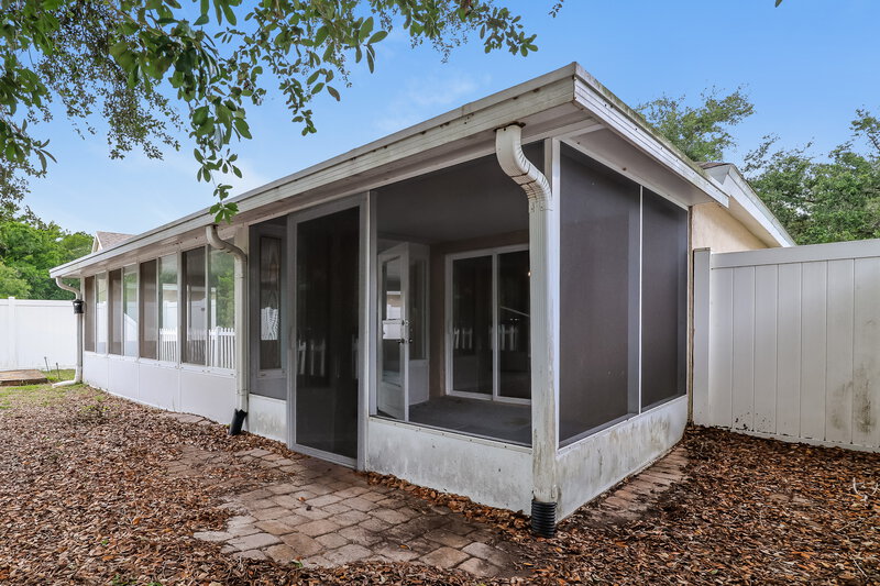 2,160/Mo, 6713 Summer Cove Dr Riverview, FL 33578 Rear View