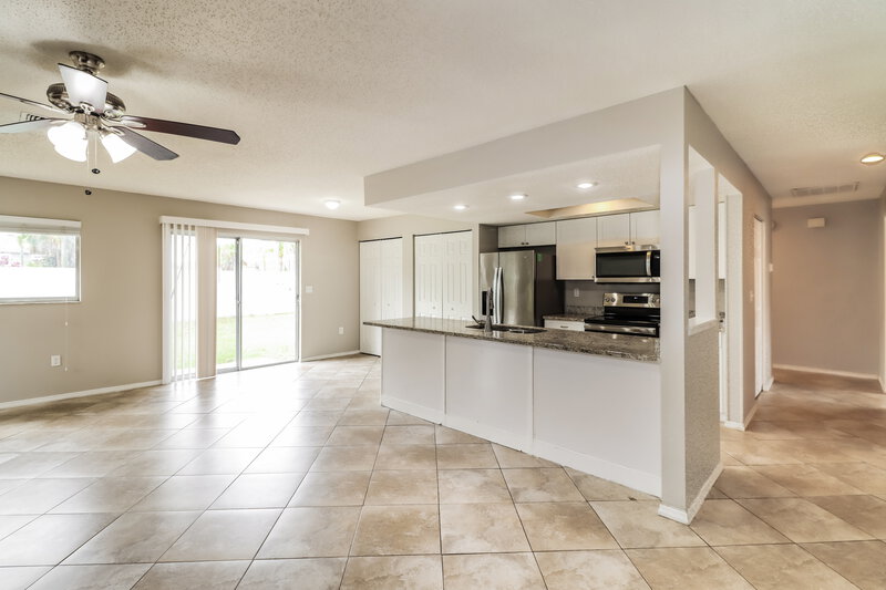 2,350/Mo, 4839 Cypress Tree Dr Tampa, FL 33624 Living Room View 2