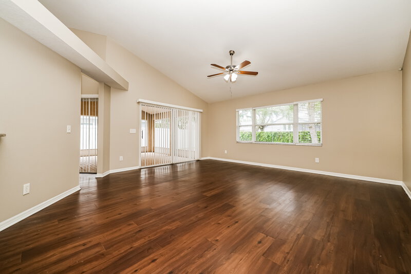 2,535/Mo, 2212 Kenwick Dr Valrico, FL 33596 Living Room View