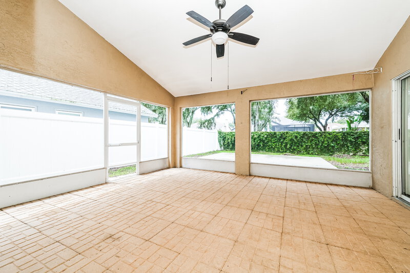 2,535/Mo, 2212 Kenwick Dr Valrico, FL 33596 Sun Room View