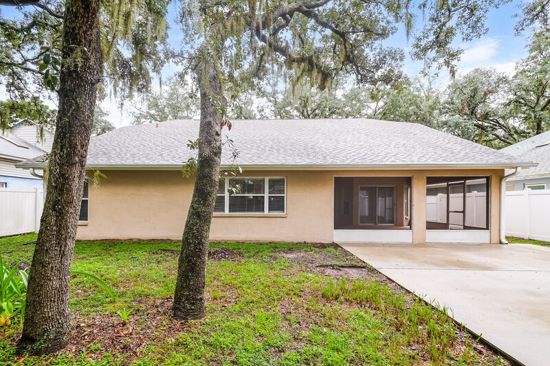 2,535/Mo, 2212 Kenwick Dr Valrico, FL 33596 Rear View