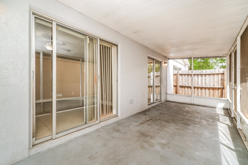 2,235/Mo, 11105 Cherrywood Ln Riverview, FL 33579 Screen Porch View