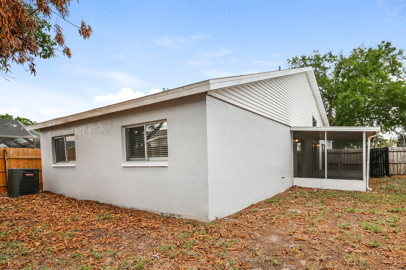 2,235/Mo, 11105 Cherrywood Ln Riverview, FL 33579 Rear View