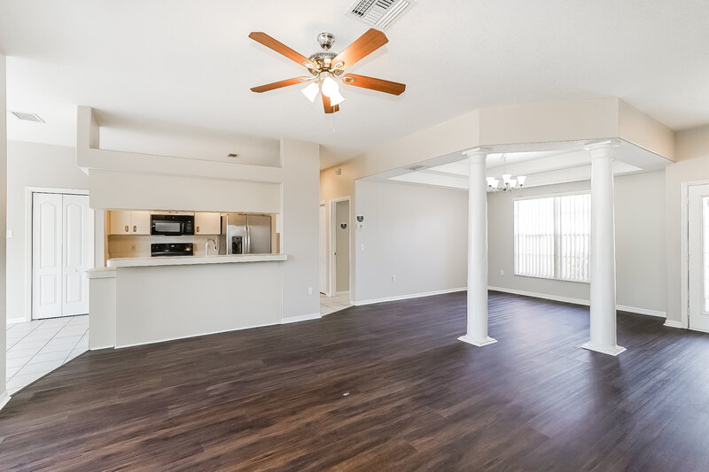 2,265/Mo, 8712 Cypress Lakes Blvd New Port Richey, FL 34653 Living Room View 2