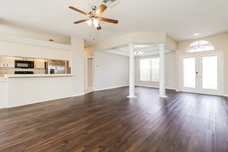 2,240/Mo, 8712 Cypress Lakes Blvd New Port Richey, FL 34653 Living Room View 2