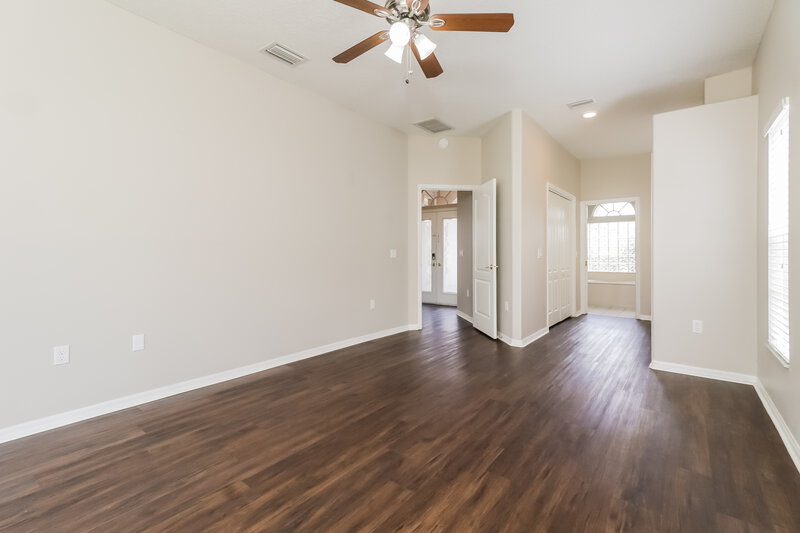 2,240/Mo, 8712 Cypress Lakes Blvd New Port Richey, FL 34653 Main Bedroom View 2