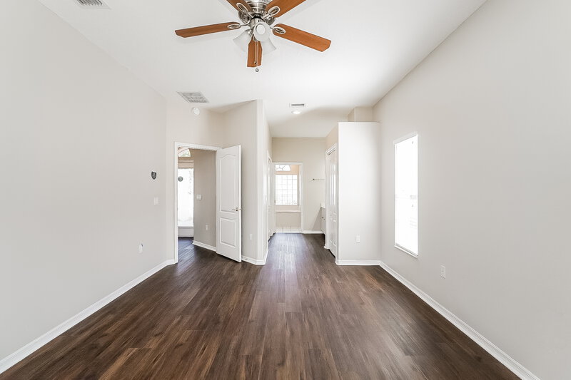 2,265/Mo, 8712 Cypress Lakes Blvd New Port Richey, FL 34653 Main Bedroom View 2
