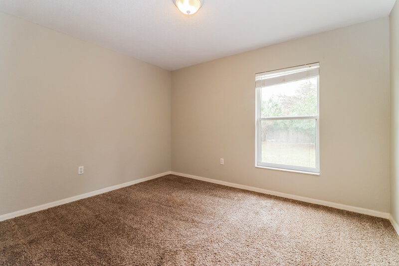 2,180/Mo, 154 Winston Manor Cir Seffner, FL 33584 Bedroom View 2