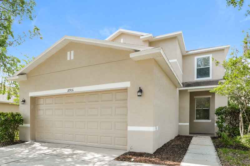 2,450/Mo, 18906 Parapet Pl Land O Lakes, FL 34638 Front View