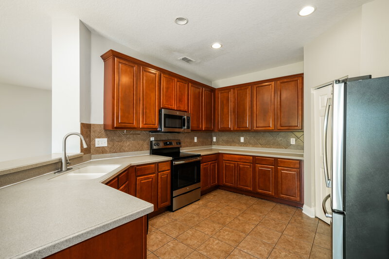2,450/Mo, 18906 Parapet Pl Land O Lakes, FL 34638 Kitchen View