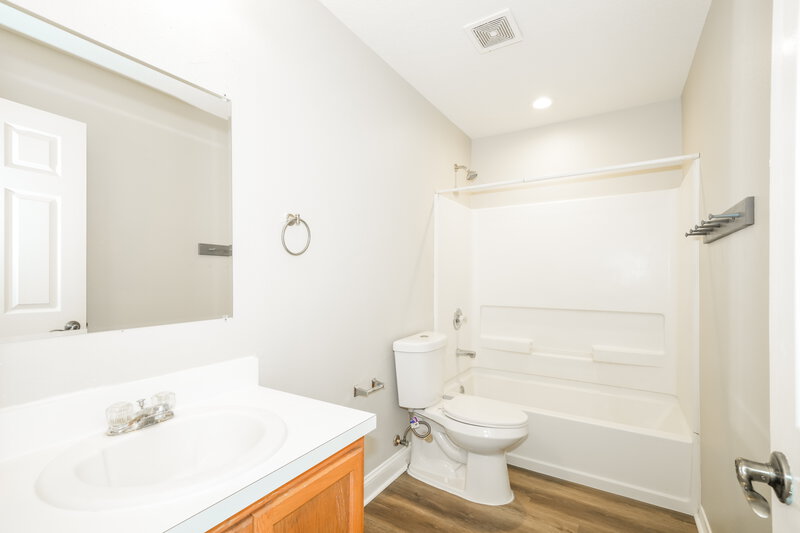 2,450/Mo, 18906 Parapet Pl Land O Lakes, FL 34638 Bathroom View