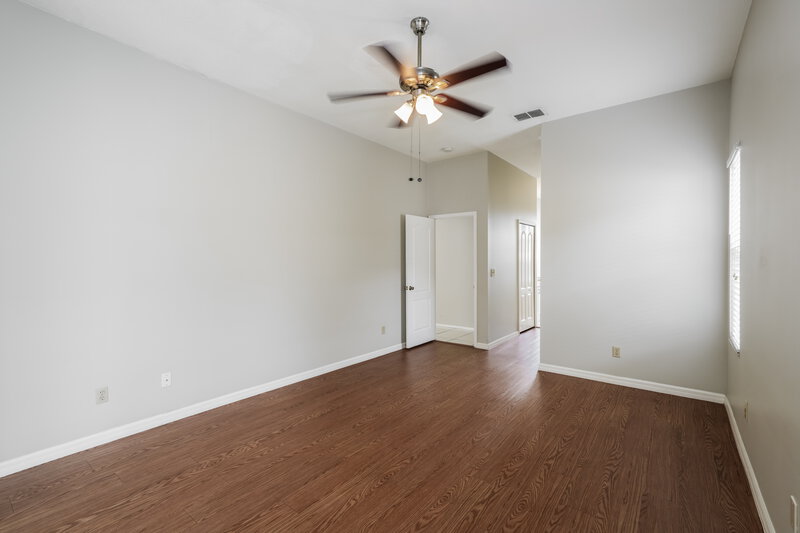 2,550/Mo, 1540 Clearglades Dr Wesley Chapel, FL 33543 Main Bedroom View 2