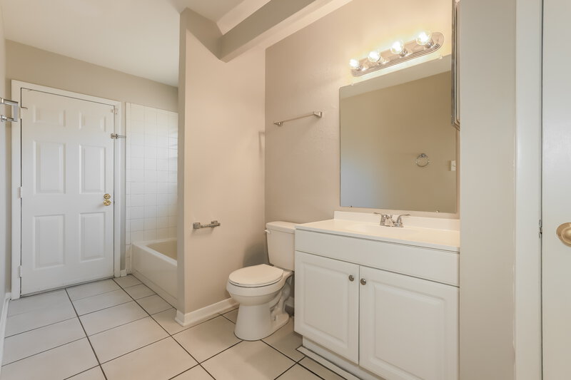 3,980/Mo, 1521 Vernon Ct Brandon, FL 33511 Bathroom View