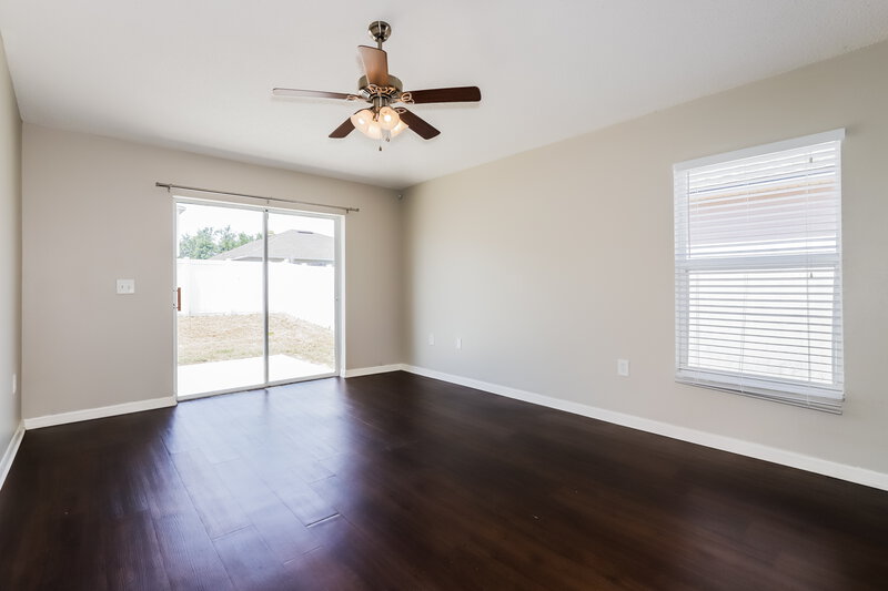 2,090/Mo, 12620 Lake Vista Dr Gibsonton, FL 33534 Dining Room View