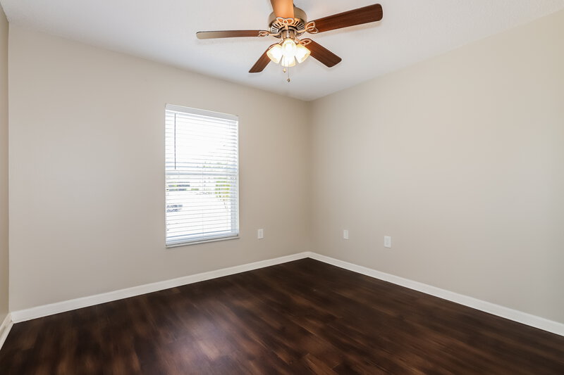2,090/Mo, 12620 Lake Vista Dr Gibsonton, FL 33534 Bedroom View 2