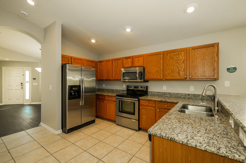 3,290/Mo, 12658 White Bluff Rd Hudson, FL 34669 Kitchen View