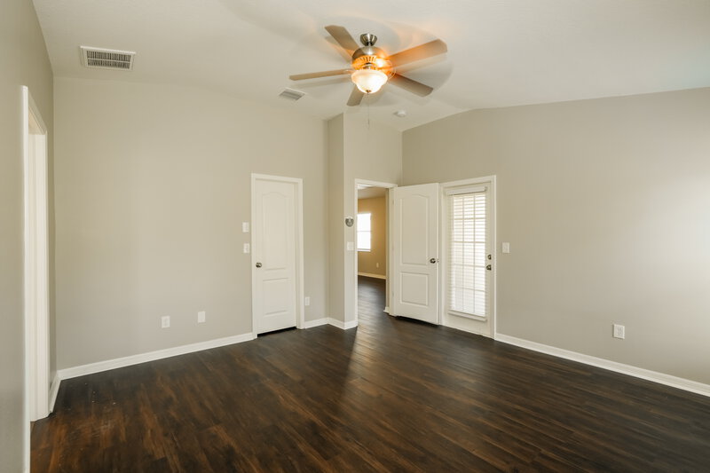 3,290/Mo, 12658 White Bluff Rd Hudson, FL 34669 Main Bedroom View 2