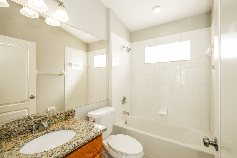 3,290/Mo, 12658 White Bluff Rd Hudson, FL 34669 Bathroom View