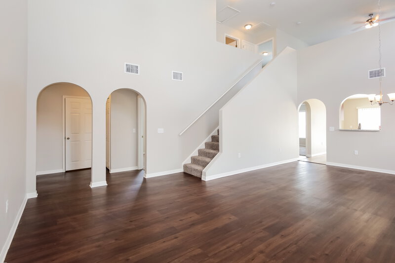 2,615/Mo, 10402 Opus Dr Riverview, FL 33579 Living Room View 2