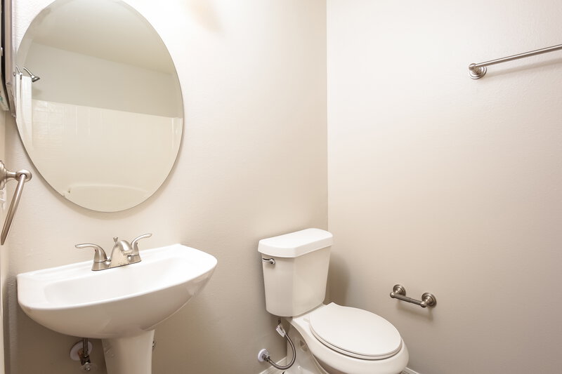 2,615/Mo, 10402 Opus Dr Riverview, FL 33579 Powder Room View