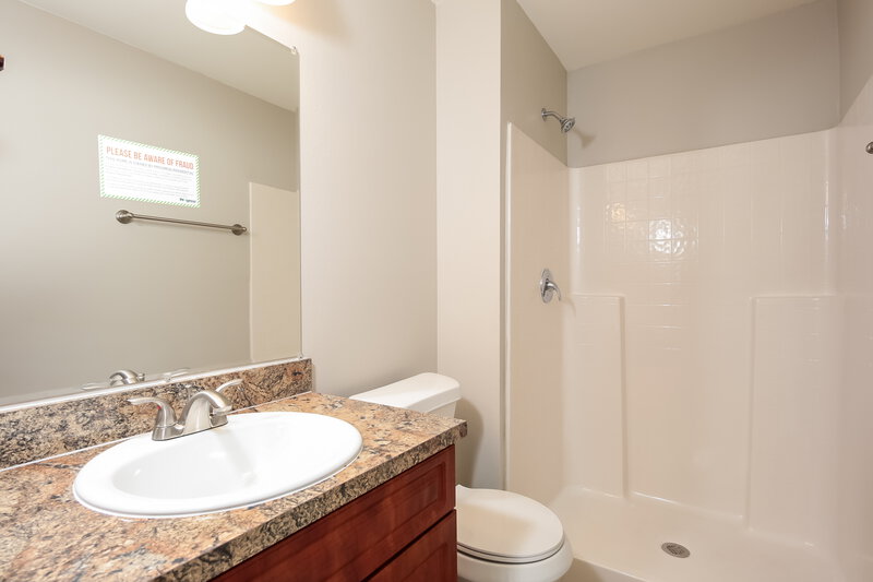 2,615/Mo, 10402 Opus Dr Riverview, FL 33579 Bathroom View