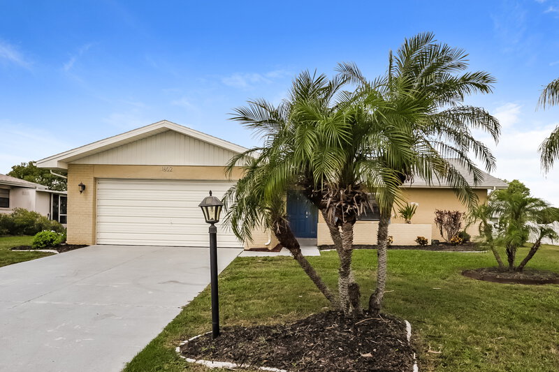1,750/Mo, 1802 Fort Duquesna Dr Sun City Center, FL 33573 External View
