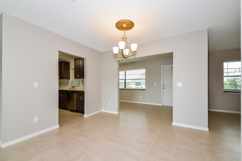 1,860/Mo, 1802 FORT DUQUESNA DR Sun City Center, FL 33573 Dining Room View