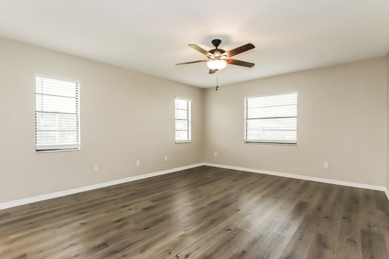 1,750/Mo, 1802 Fort Duquesna Dr Sun City Center, FL 33573 Main Bedroom View