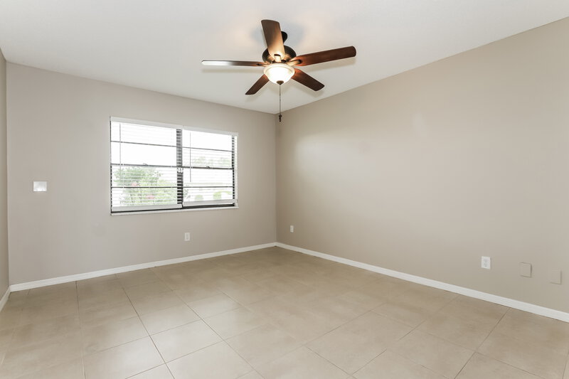 1,750/Mo, 1802 Fort Duquesna Dr Sun City Center, FL 33573 Bedroom View