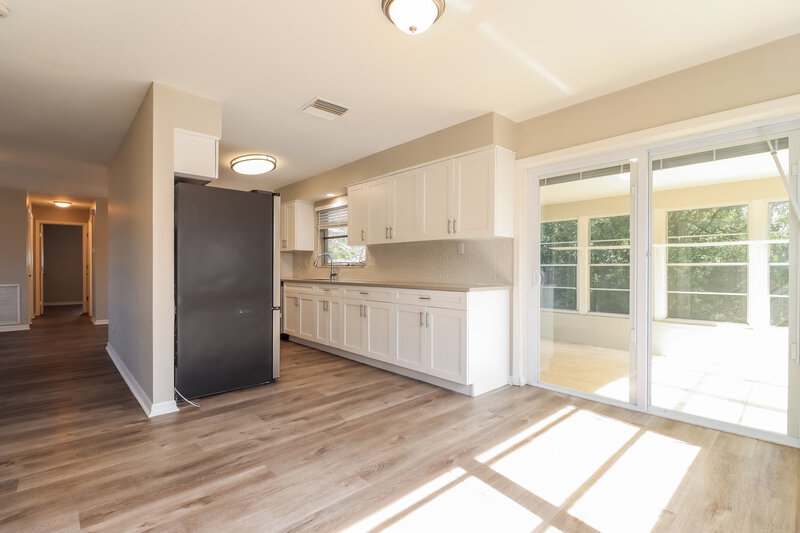 2,245/Mo, 2319 Surrey Ln Clearwater, FL 33763 Breakfast Nook View 2