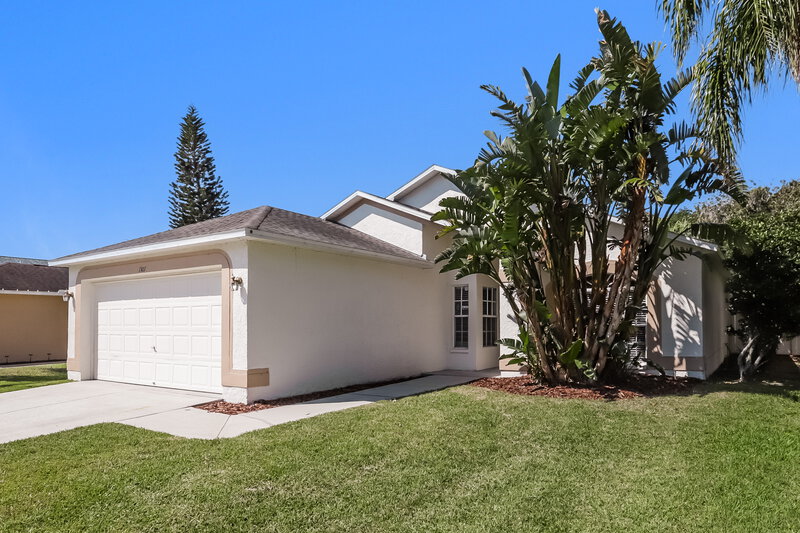 2,280/Mo, 1307 Ocean Reef Road Wesley Chapel, FL 33544 Front View