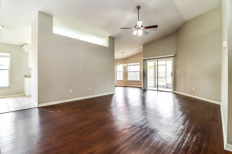 2,550/Mo, 1404 Forsyth Way Brandon, FL 33511 Living Room View 2