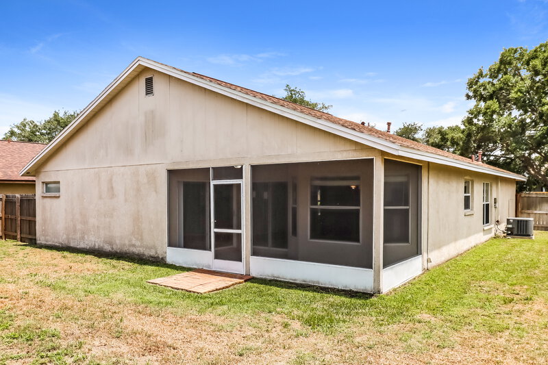 2,550/Mo, 1404 Forsyth Way Brandon, FL 33511 Rear View