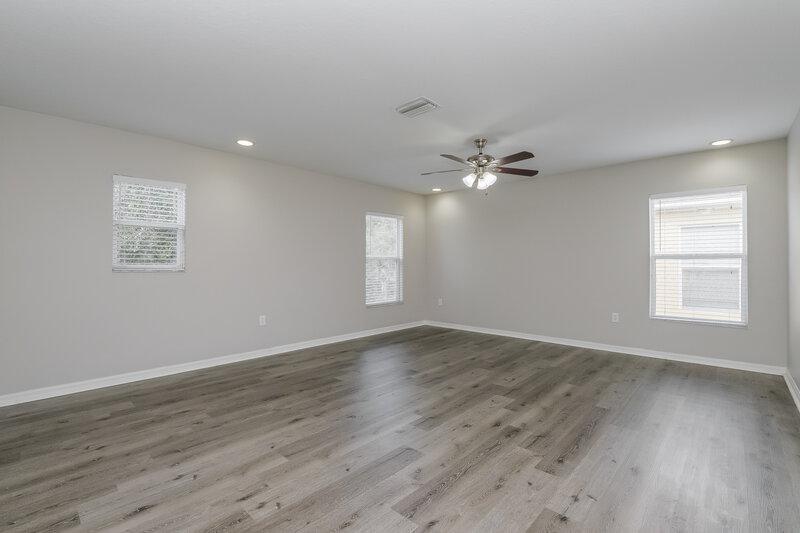 2,040/Mo, 2405 Brownwood Dr Mulberry, FL 33860 Loft View