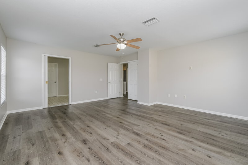 2,040/Mo, 2405 Brownwood Dr Mulberry, FL 33860 Main Bedroom View