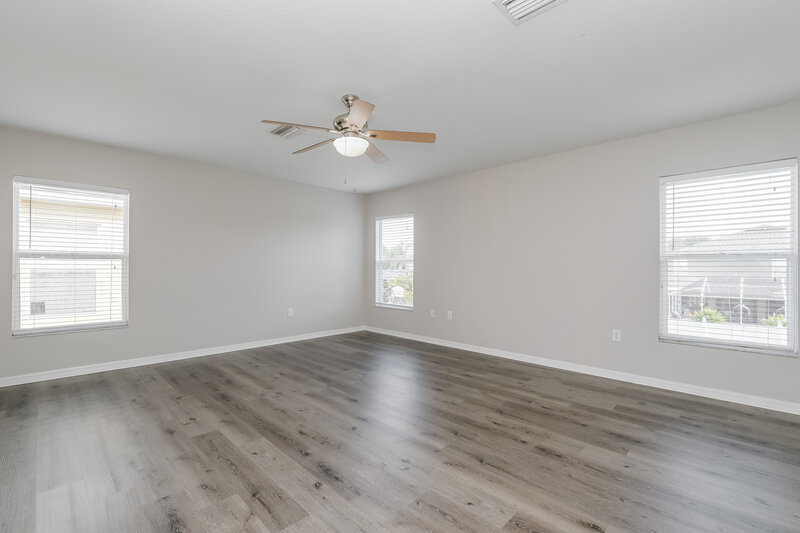 2,040/Mo, 2405 Brownwood Dr Mulberry, FL 33860 Main Bedroom View 2