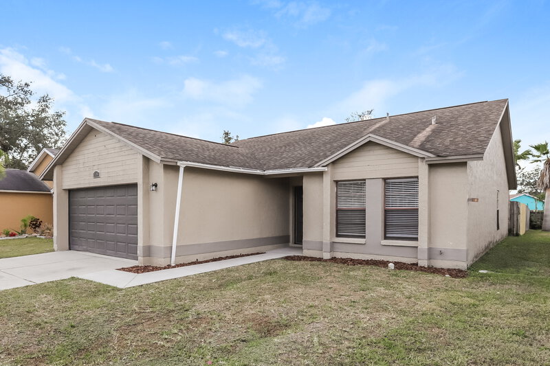 2,100/Mo, 1306 Keel Place Valrico, FL 33594 Front View