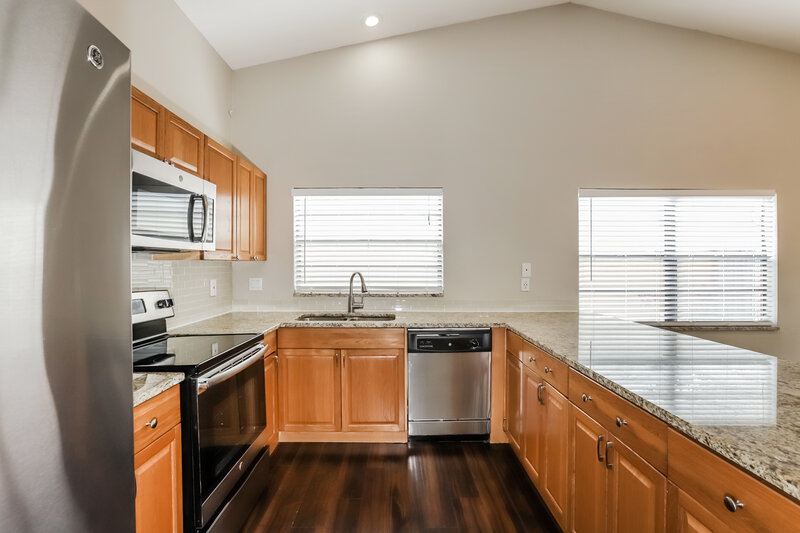 2,100/Mo, 1306 Keel Place Valrico, FL 33594 Kitchen View