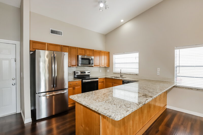 2,100/Mo, 1306 Keel Place Valrico, FL 33594 Kitchen View 2
