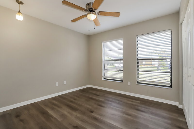 2,100/Mo, 1306 Keel Place Valrico, FL 33594 Bedroom View